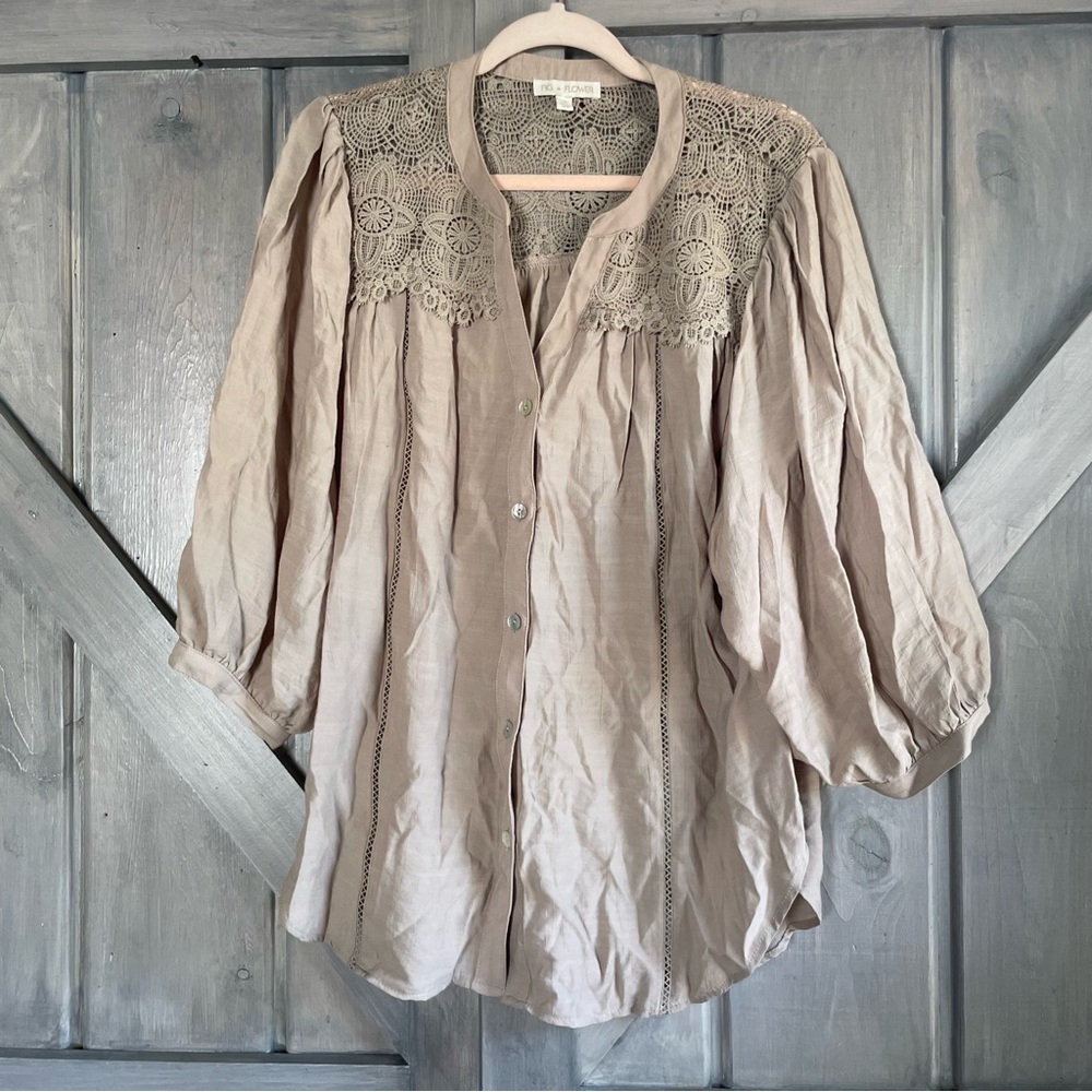 Fig and Flower Boho Taupe Peasant Blouse Crochet Lace Button down top‎ M